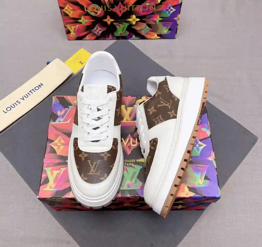 Louis Vuitton Trainer Sneakers [10 styles] photo 2