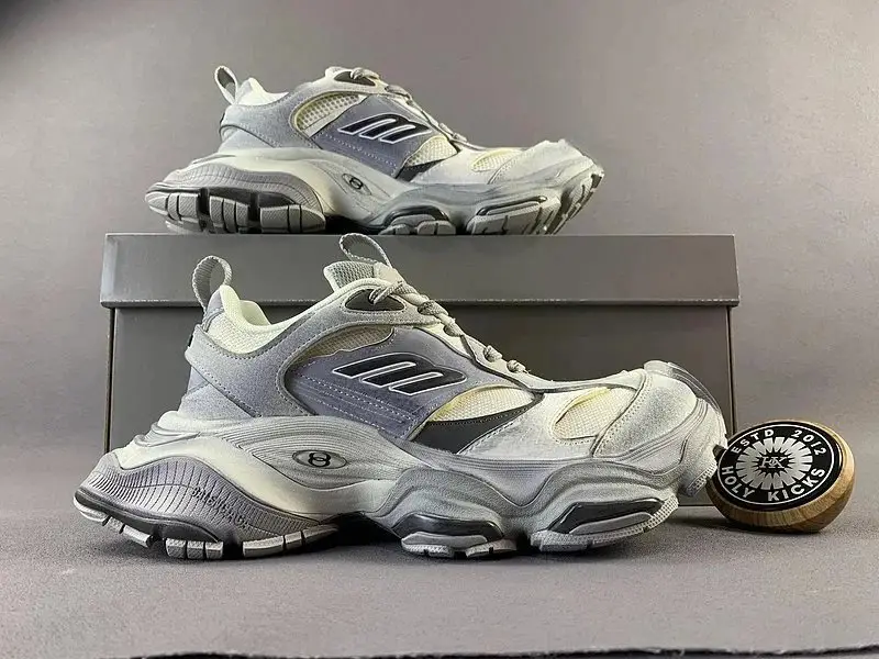 Balenciaga Cargo Sneakers photo 1