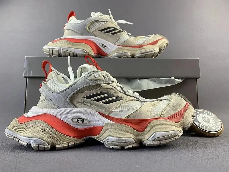 Balenciaga Cargo Sneakers photo 3